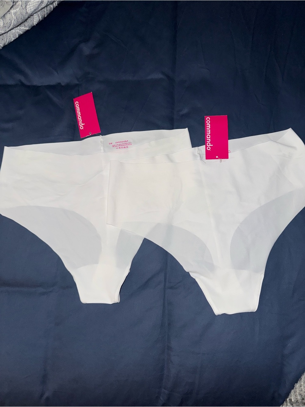 NWT Commando Set of Two White Classic Mid-Rise Thong L XL Seamless Panties